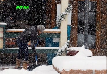 Snow day by Dave Powers