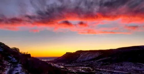 No New Stats, a Few Virtual Events, and Considerable Detail about a Small House and a Long-Forgotten Business