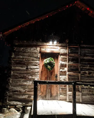 Brunch, Art Market, Holiday Lights, and Horseshoes