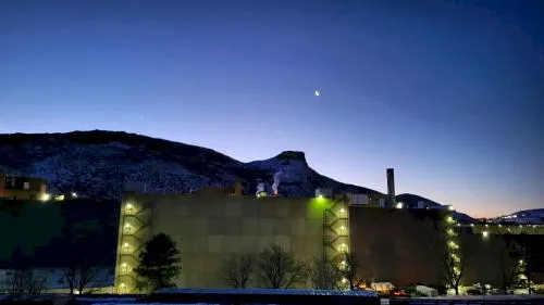 Waning Moon, Non-Stop Music, and a New Hotel