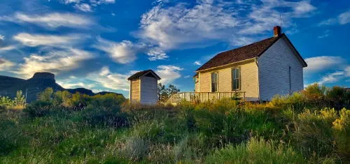 Brews and Books, Pale Boy Ale, A Decent Home, and Our First Geology Moment