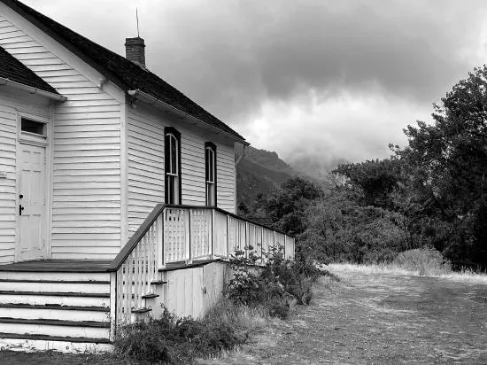 Sunday at the Quilt Museum, Swing Dancing at the Buffalo Rose, and a Narrow Escape from Horrible Death