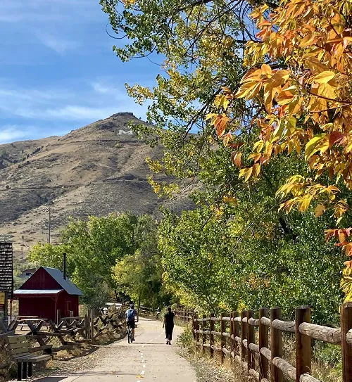 Sugar Skulls and Vaudeville