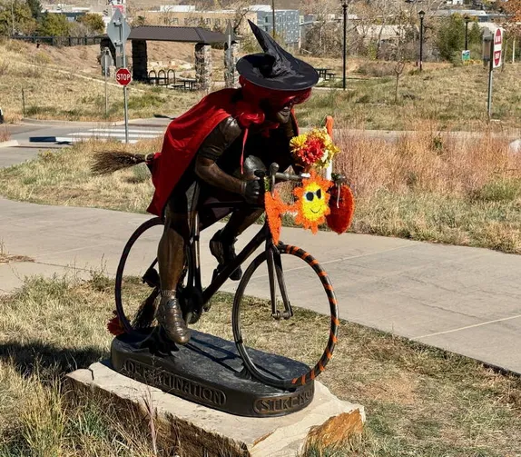 Heading Up the Lariat Loop